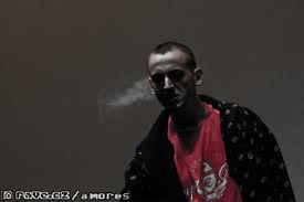 imagesK7B1QE6L